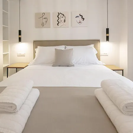 Luxury Chic Retreat Daire Hanya