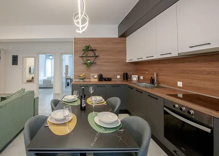 Апартаменти Luxury Chic Retreat