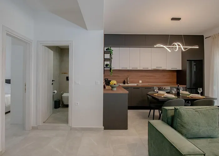 Апартаменти Luxury Chic Retreat *