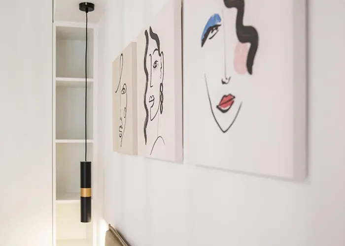 Luxury Chic Retreat Апартаменти